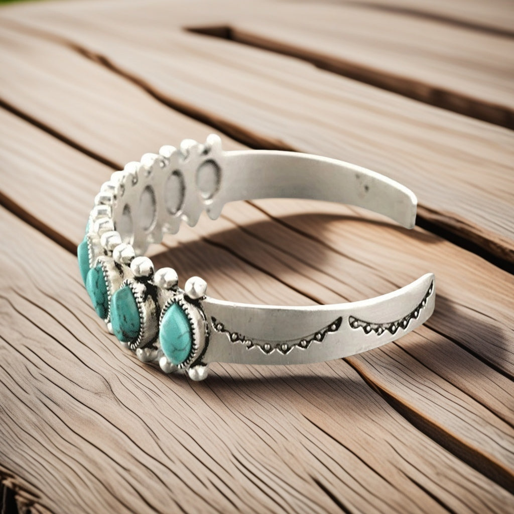 Bohemian Vintage Navajo Turquoise Cuff Bracelet