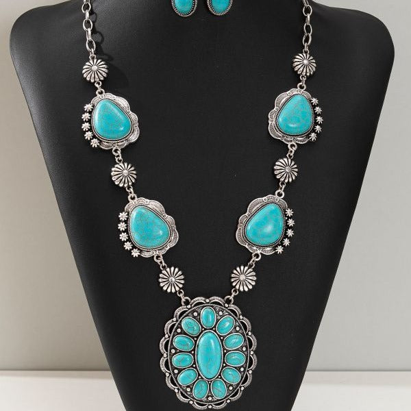 Cowgirl Charm Vintage Southwestern Bohemian Statement Necklace Earrings Set