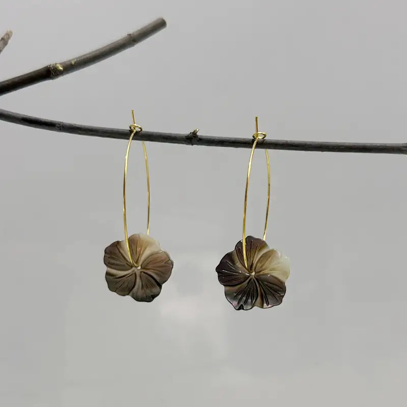 Black Shell Flower Hoop Earrings