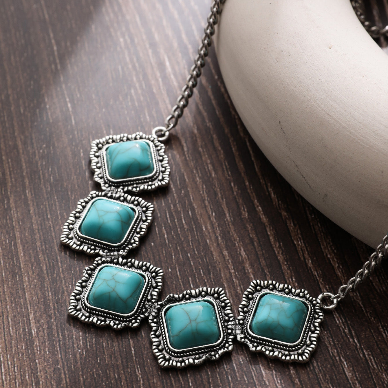 Vintage Bohemian Charm Southwestern Turquoise Necklace