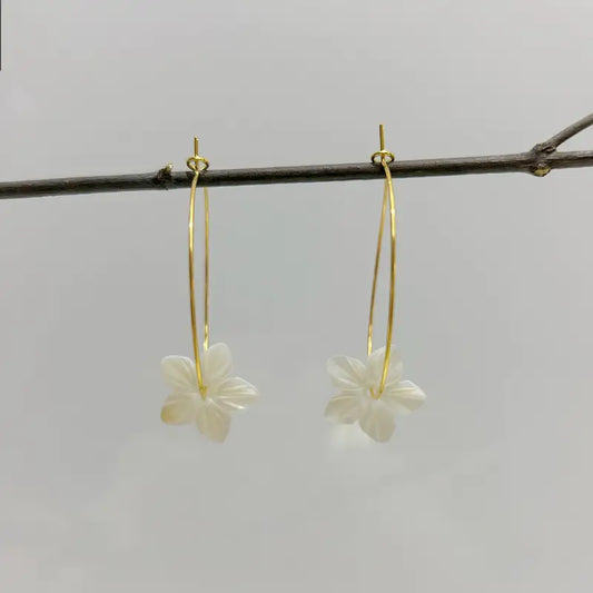 Hawaiian Seashell Flower Earrings